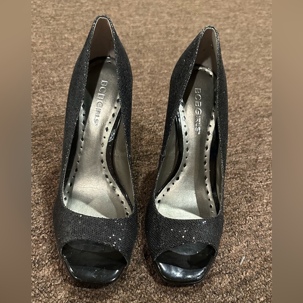 EUC BCBGirls 6.5 black glitter heels shoe pump sexy night wear gorgeous